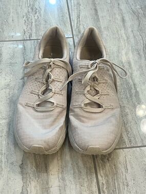 NOBULL Beige Women's Athletic Shoes